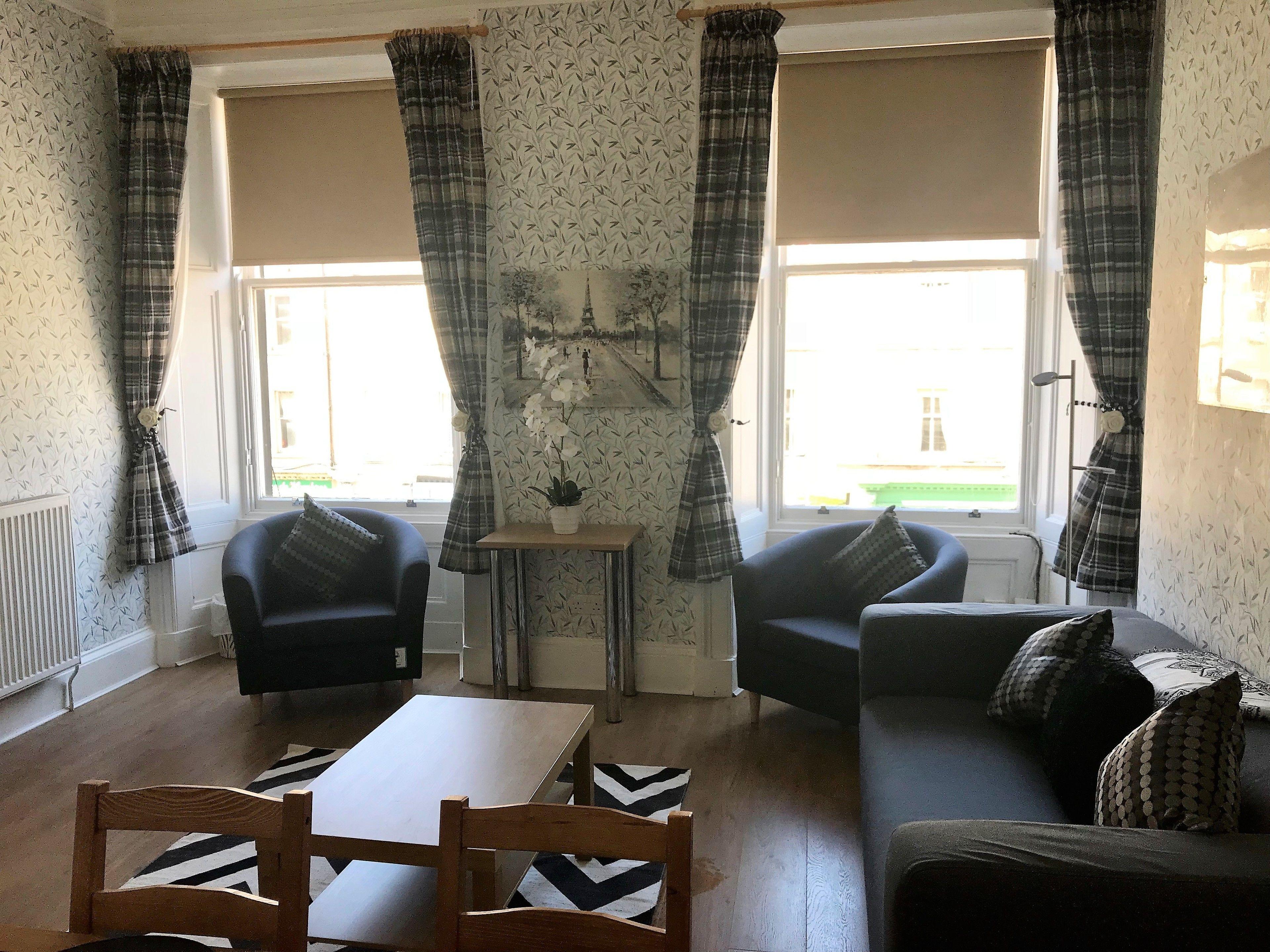 233 Leith Apartment — Photos 2